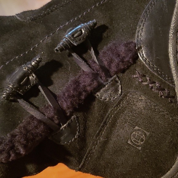 Earth Origins Black Glow Ankle Boots Size 10 - Picture 9 of 11